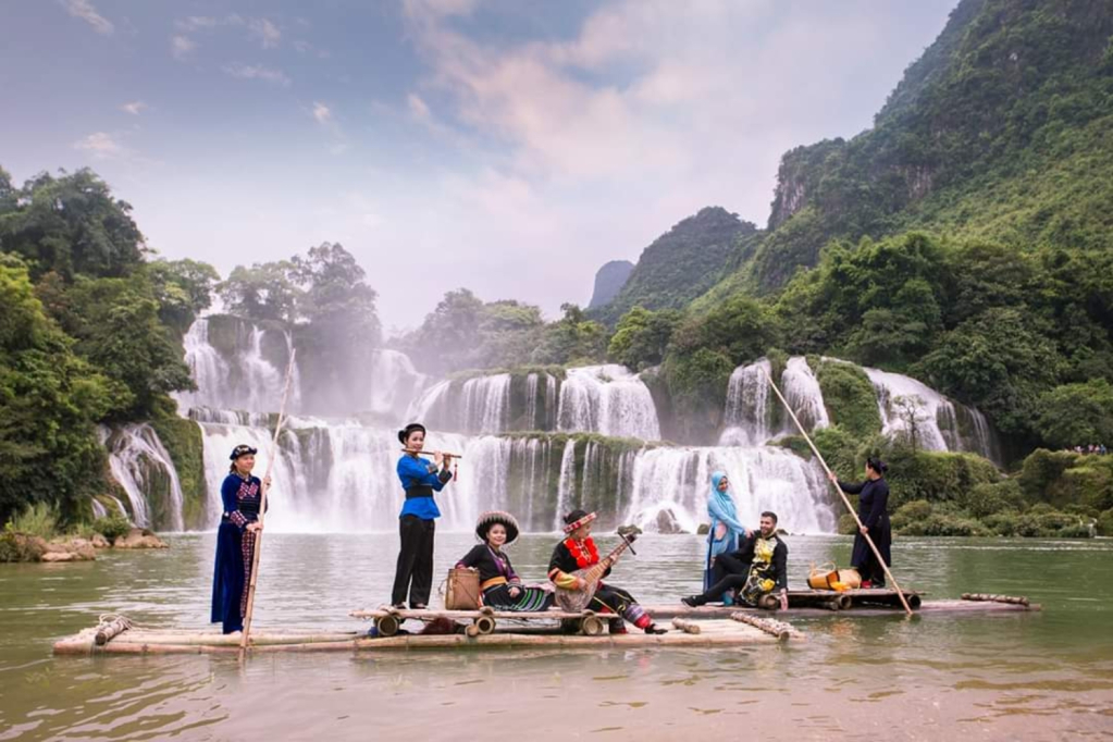 Du lịch Hà Nội – Hồ Ba Bể – Thác Bản Giốc 3 ngày 2 đêm